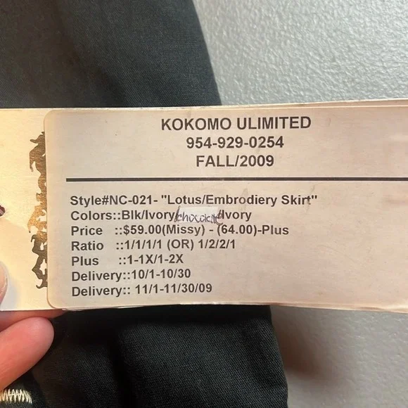 Kokomo Unlimited Lotus Embroidery Skirt Women's Small Black Ivory Maxi Sample - Picture 6 of 9